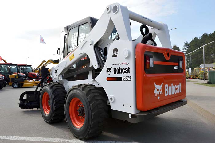 Bobcut rental dubai