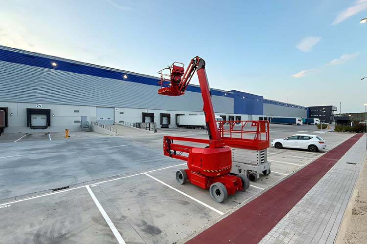 best access equipment for warehouse maintanance