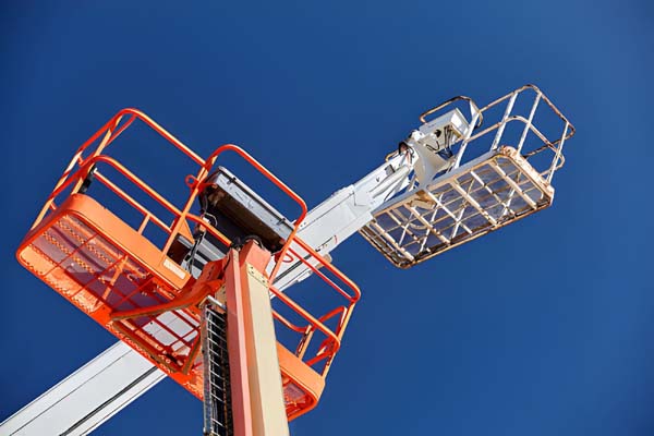 difference between boom lift and scissor lift